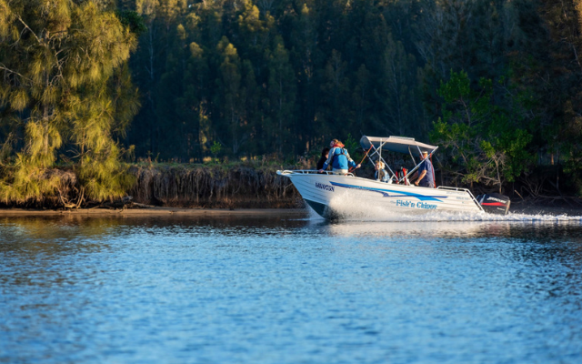 12 Top-Rated Fishing Destinations in Australia - DEKK Rubber Tracks & Pads 