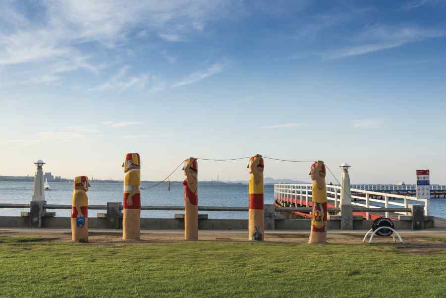 Geelong beach statues